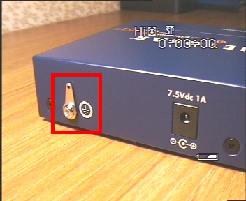 Figure 5: The ground clip should be connected for best performance and safety.