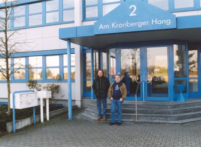 [Photo: Marc Mortara and Mad Butscher standing at Atari Schwalbach entrance]