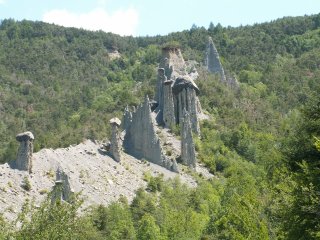 kalo se jim myslm "Kadeniky", jestli si to pamatuju sprvn.