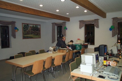 [Photo: Harry unpacking]