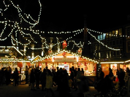 [Photo: Frankfurt Christmas market]