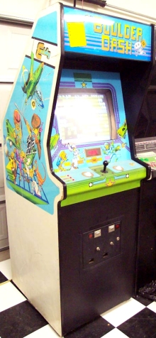 [Photo: A Max-A-Flex cabinet with Boulder Dash installed]