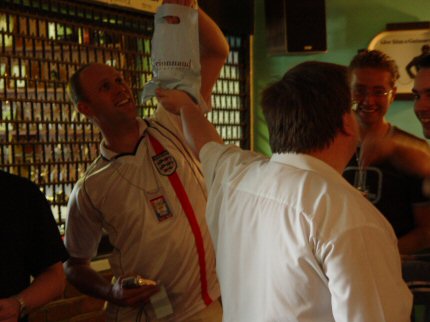 [Photo: Gary Taylor (aka GazTee) helps Nick select a raffle ticket]