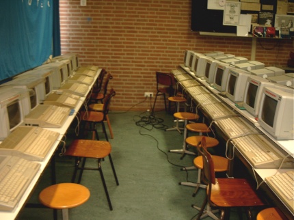 [Photo: Atari classroom]
