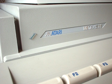 [Photo: Mega STE gallery 5]