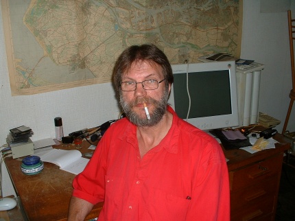 [Photo: Henk enjoying a ciggie]
