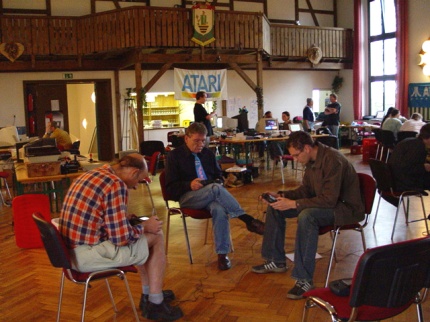 [Photo: Lynx Checkered Flag]