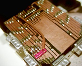 �prava MultiJoy8 rev.2007 - p�id�n� pull-up odpor� 10K