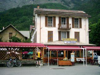 Ob�d za 5.50 Eur - p��jemn� cena v p��jemn�m prost�ed�.