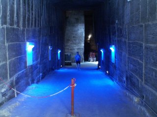 Neopravujte barevn� nastaven� va�eho monitoru - opravdu to m� b�t modr�. ;-)