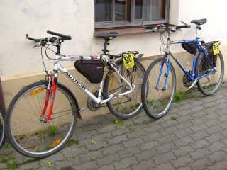 Tak nasedat a jedem.