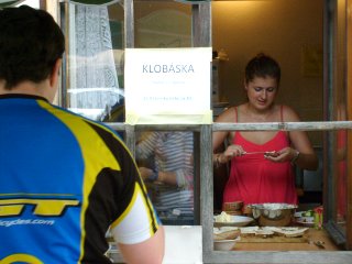 Parmaz�n, Parmaz�n, na chleba je namaz�n.