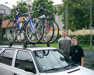 V�tev, co se p�i j�zd� zachytila za Honzova ��d�tka, jsme u� odstranili.