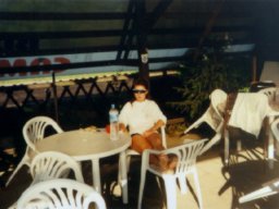 Agentka Pe�ula v kempu Alpa