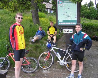 Je�t� kousek, a u� tam budem.